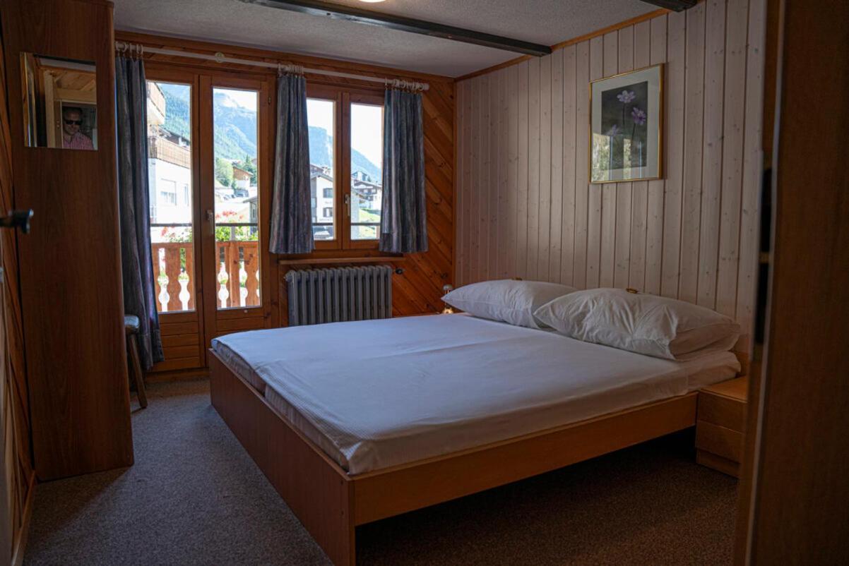Alte Bock 2.0 Bed & Breakfast Grachen Exterior photo