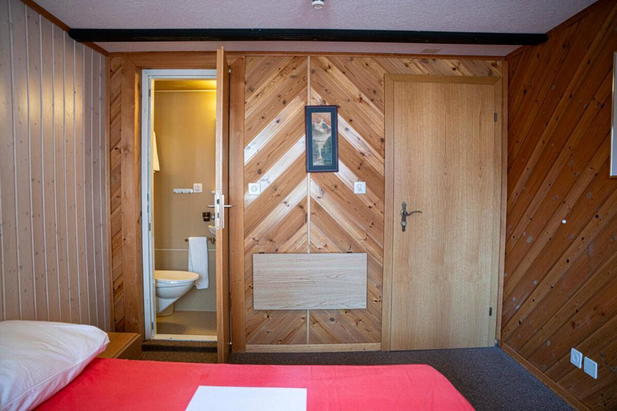 Alte Bock 2.0 Bed & Breakfast Grachen Exterior photo